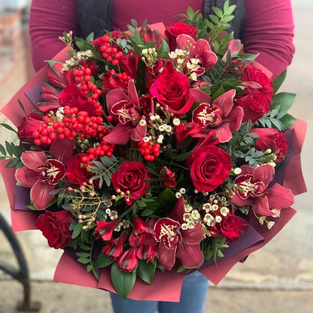 Шикарный букет с орхидеей Шикарный букет с орхидеей